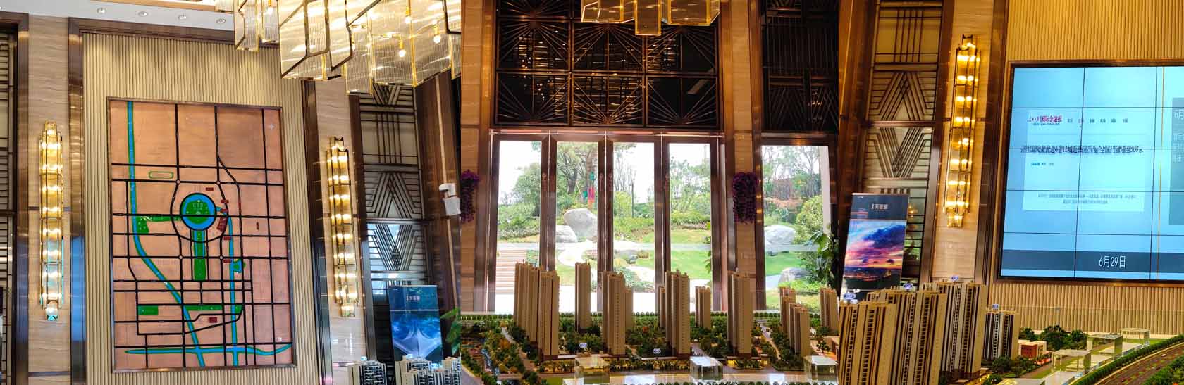 我們可以為你提供不銹鋼屏風制作安裝